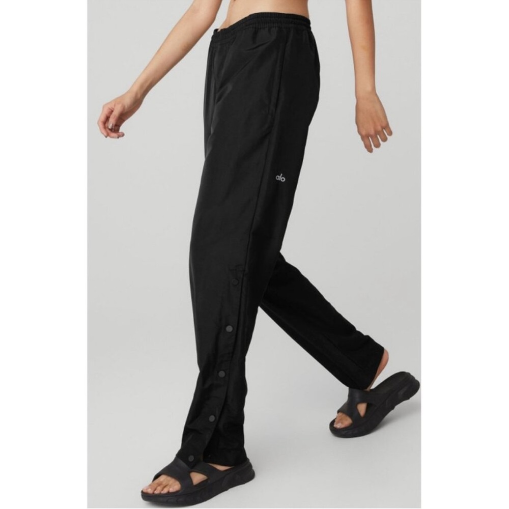 ALO Yoga Black Snap-Detail Track Pants